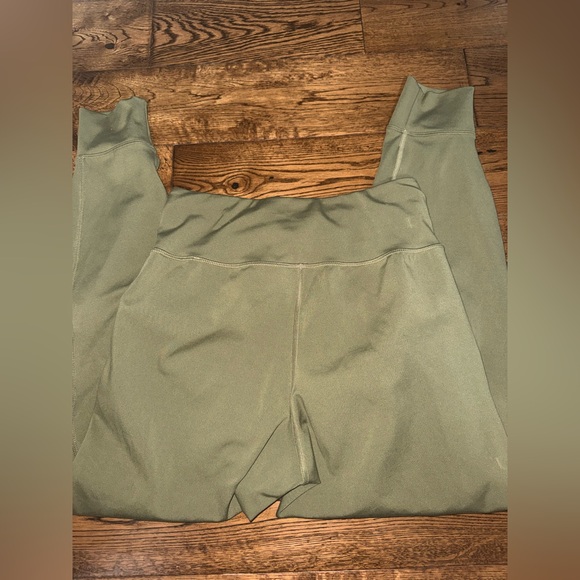 Under Armour Green Women’s Joggers Size Small - Picture 4 of 5